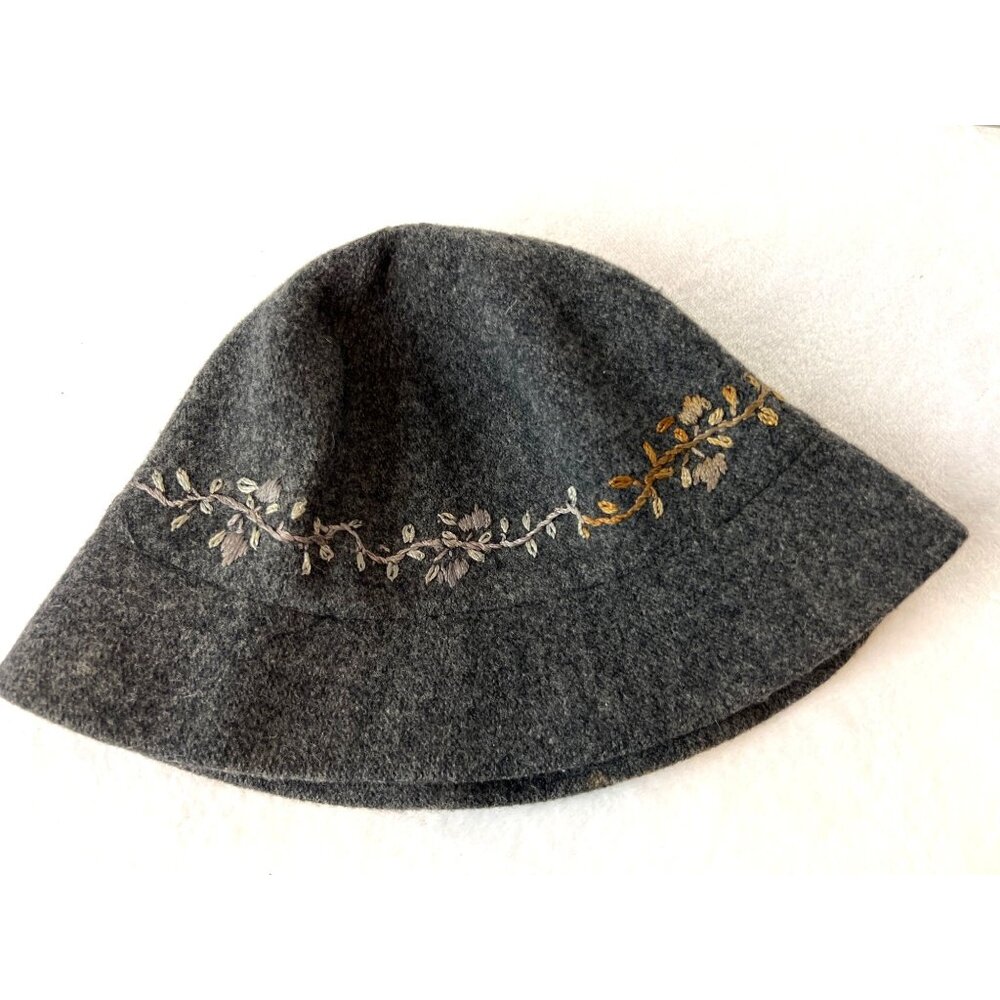 Nine West Wool Blend Hat Womans Gray Fall Embroidered Leaves Cap Autumn